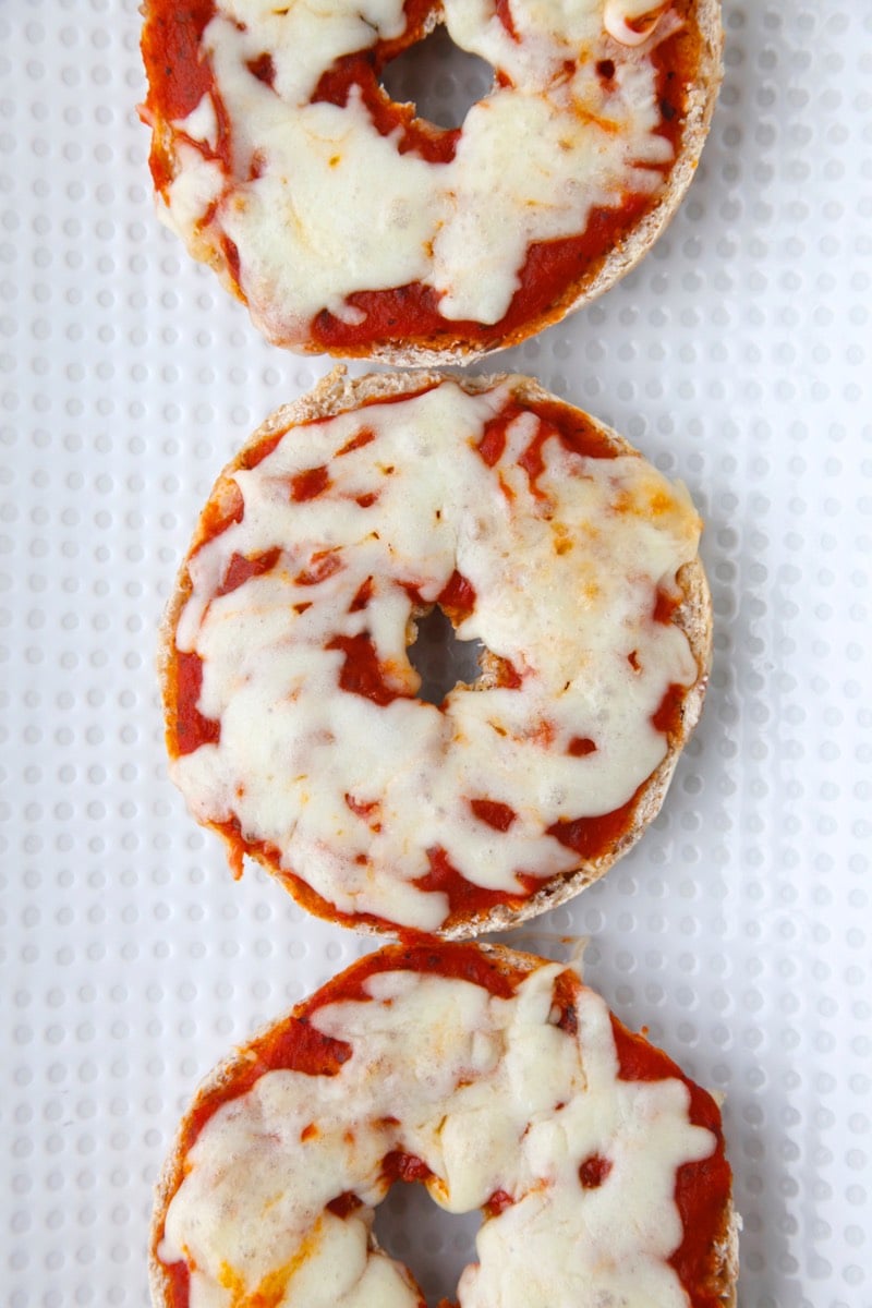 Whole Wheat Pizza Bagels | Weelicious
