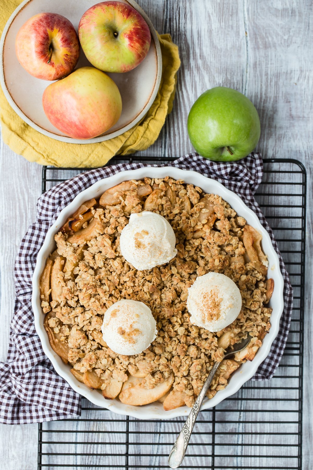 Cinnamon Apple Crisp from Weelicious.com