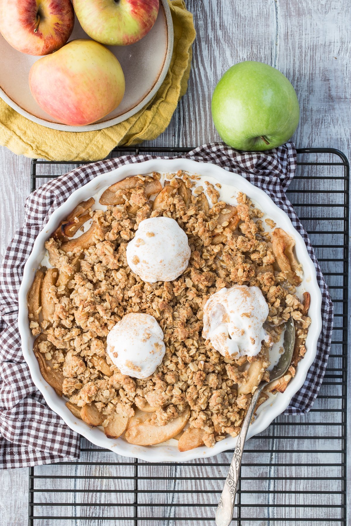 Cinnamon Apple Crisp from Weelicious.com