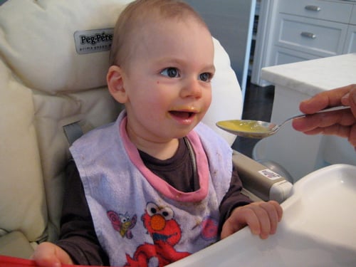 4 Reasons to Let Your Baby Play with Their Food