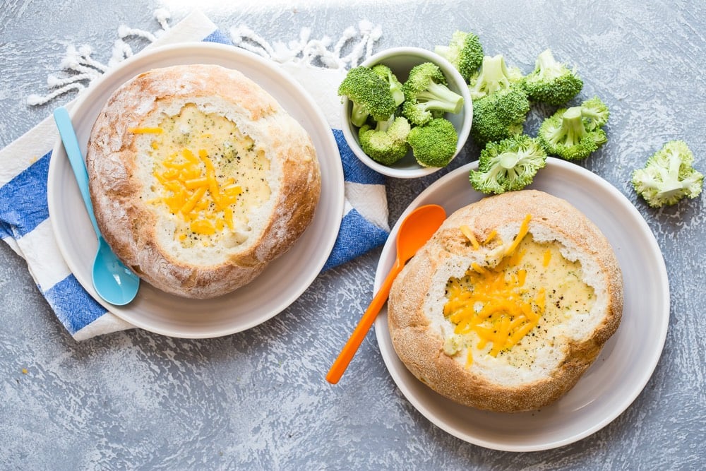 Broccoli Cheese Soup in Bread Bowls (VIDEO) 