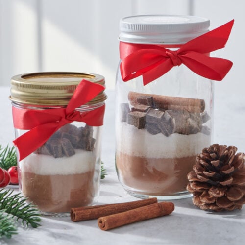 DIY: Double Chocolate Hot Cocoa in a Jar - Weelicious