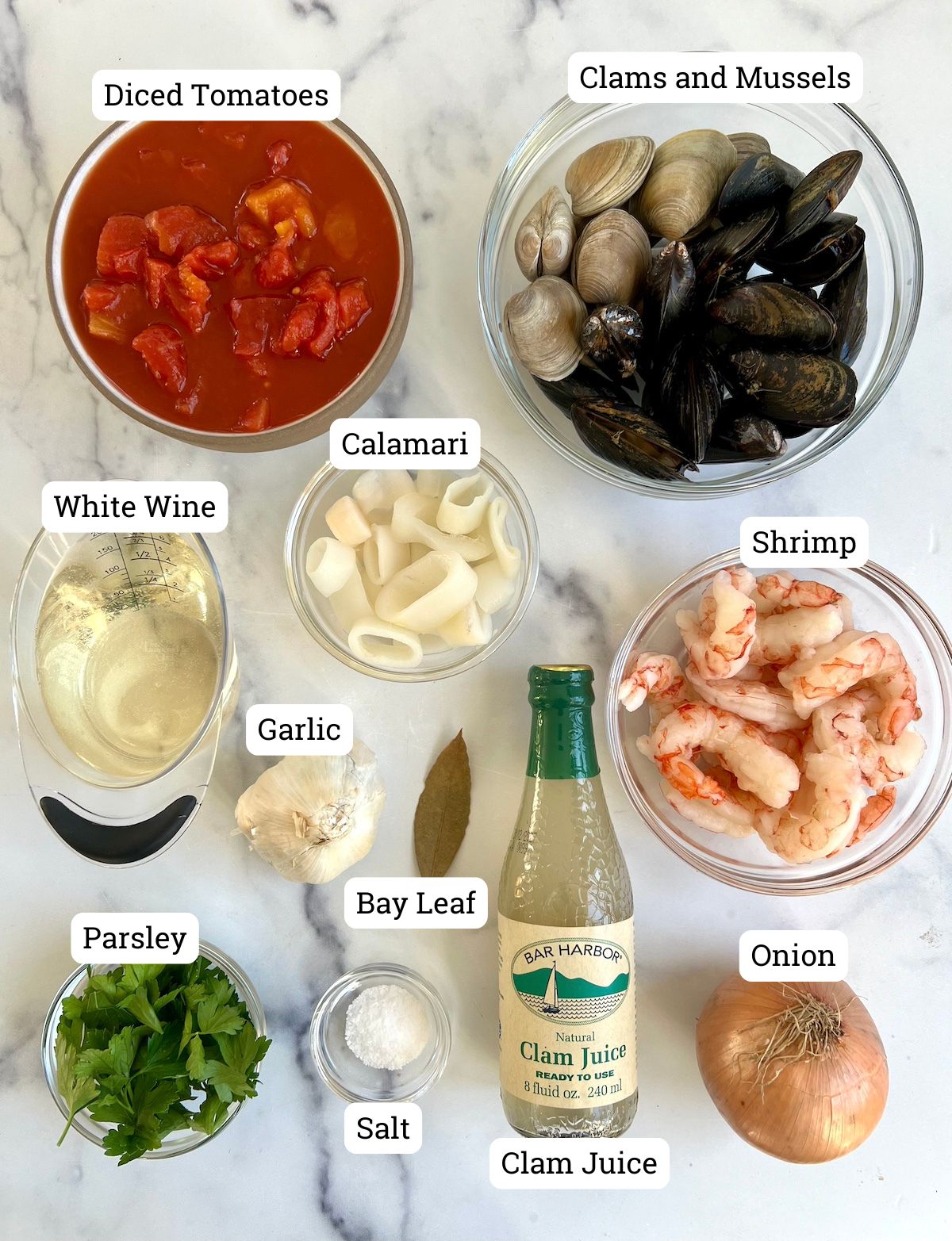 Ingredientes necesarios para el estofado de mariscos.