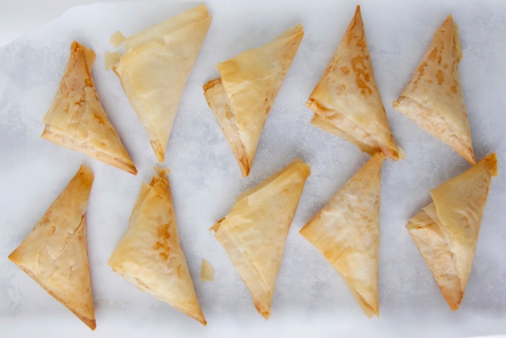 Vegetarian Baked Samosas from weelicious.com