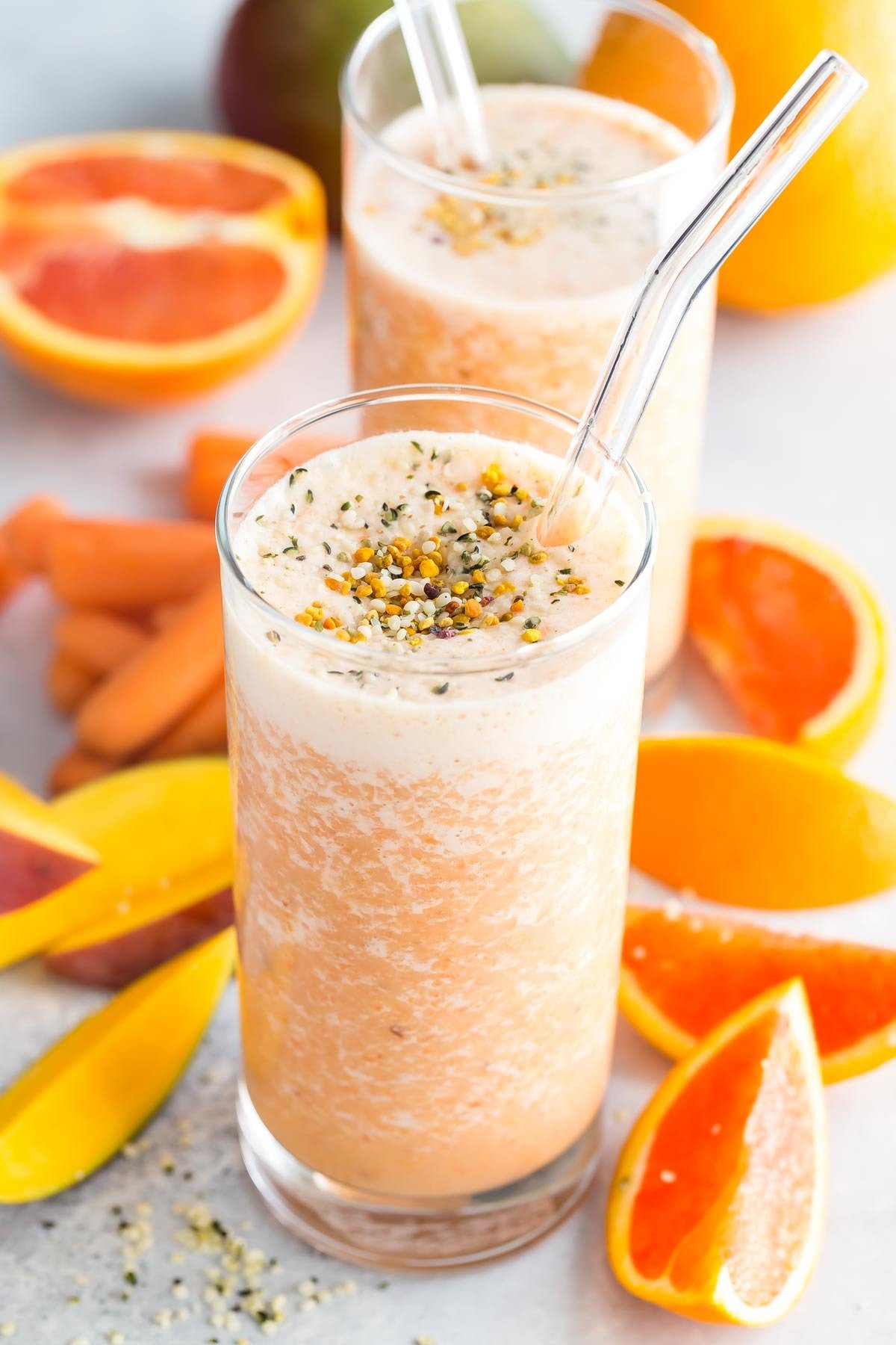 https://weelicious.com/wp-content/uploads/2017/04/Carrot-Orange-Ginger-Smoothie-1.jpg