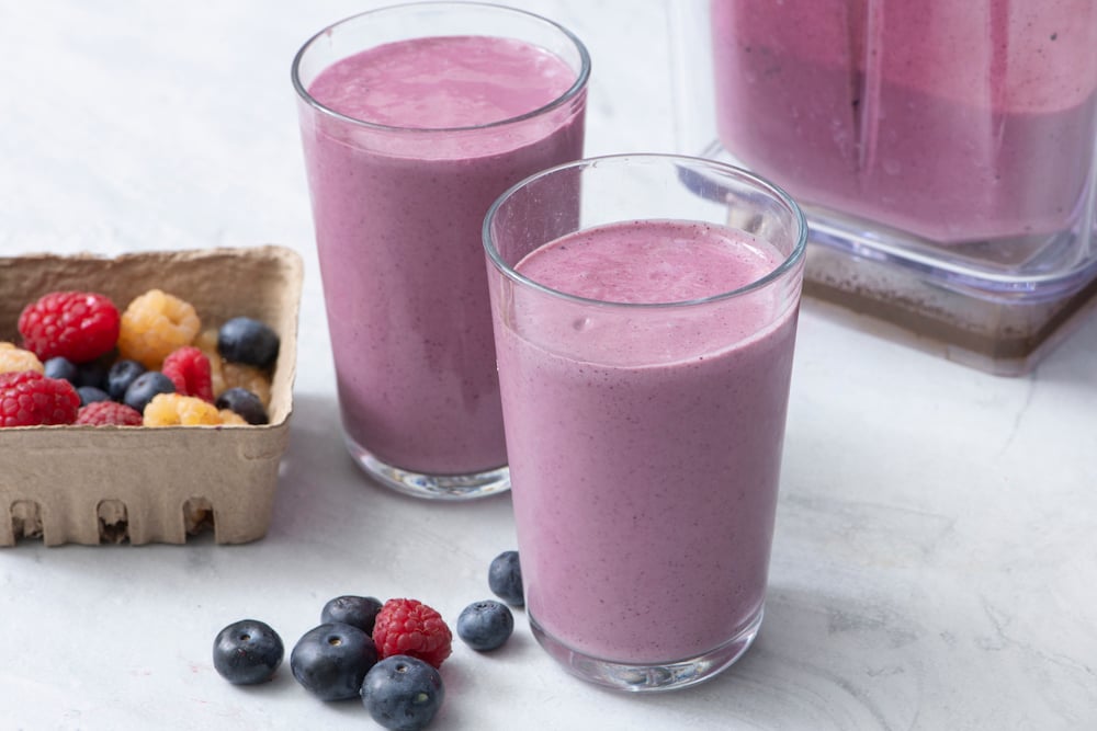 Immune Boosting Very Berry Smoothie - Weelicious