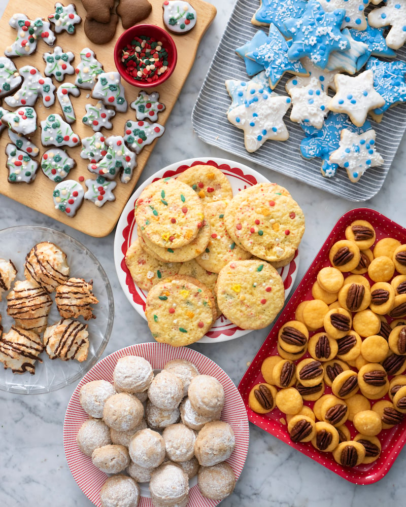 How To Make The Best Christmas Cookie Tray - Homemade In The Kitchen