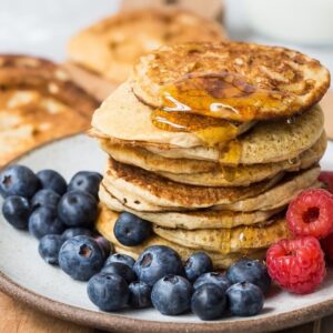 Quick Oatmeal Pancakes from Weelicious.com