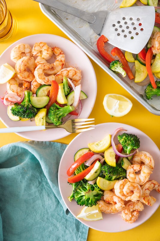 https://weelicious.com/wp-content/uploads/2020/05/One-Sheet-Pan-Shrimp-and-Vegetable-Dinner-15-1.jpg