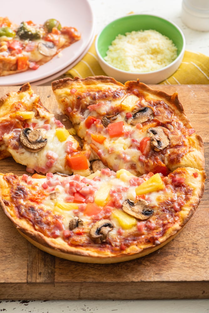 Cast Iron Pizza Recipe - Recipes by Carina