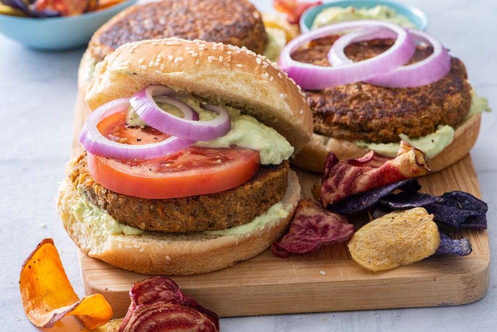 https://weelicious.com/wp-content/uploads/2021/05/Lentil-Veggie-Burgers-3-1.jpg