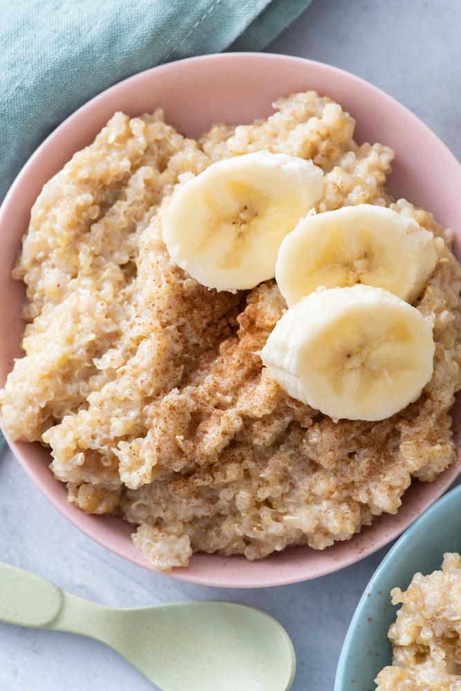 https://weelicious.com/wp-content/uploads/2021/08/Banana-Quinoa-Rice-Pudding-5-1.jpg