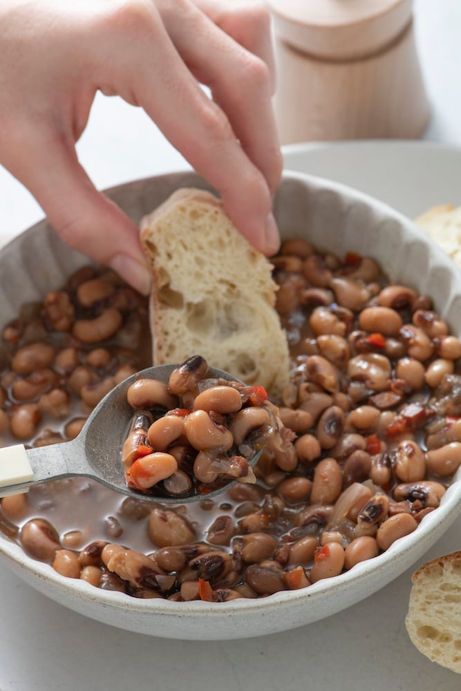 How to Cook Black Eyed Peas in a Slow Cooker • The Simple Parent