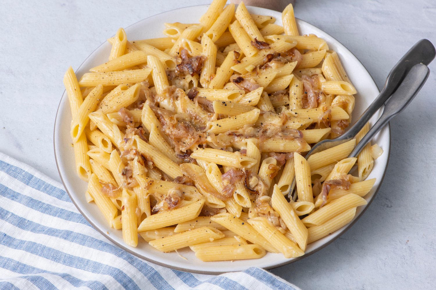 Caramelized Shallot Pasta with Gruyere - Weelicious