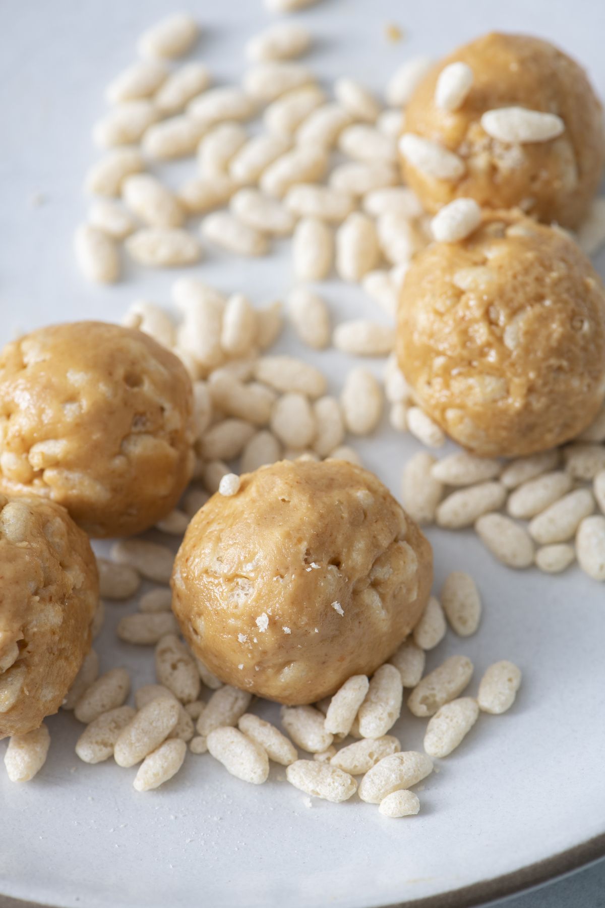 peanut butter rice crispy bites without chocolate
