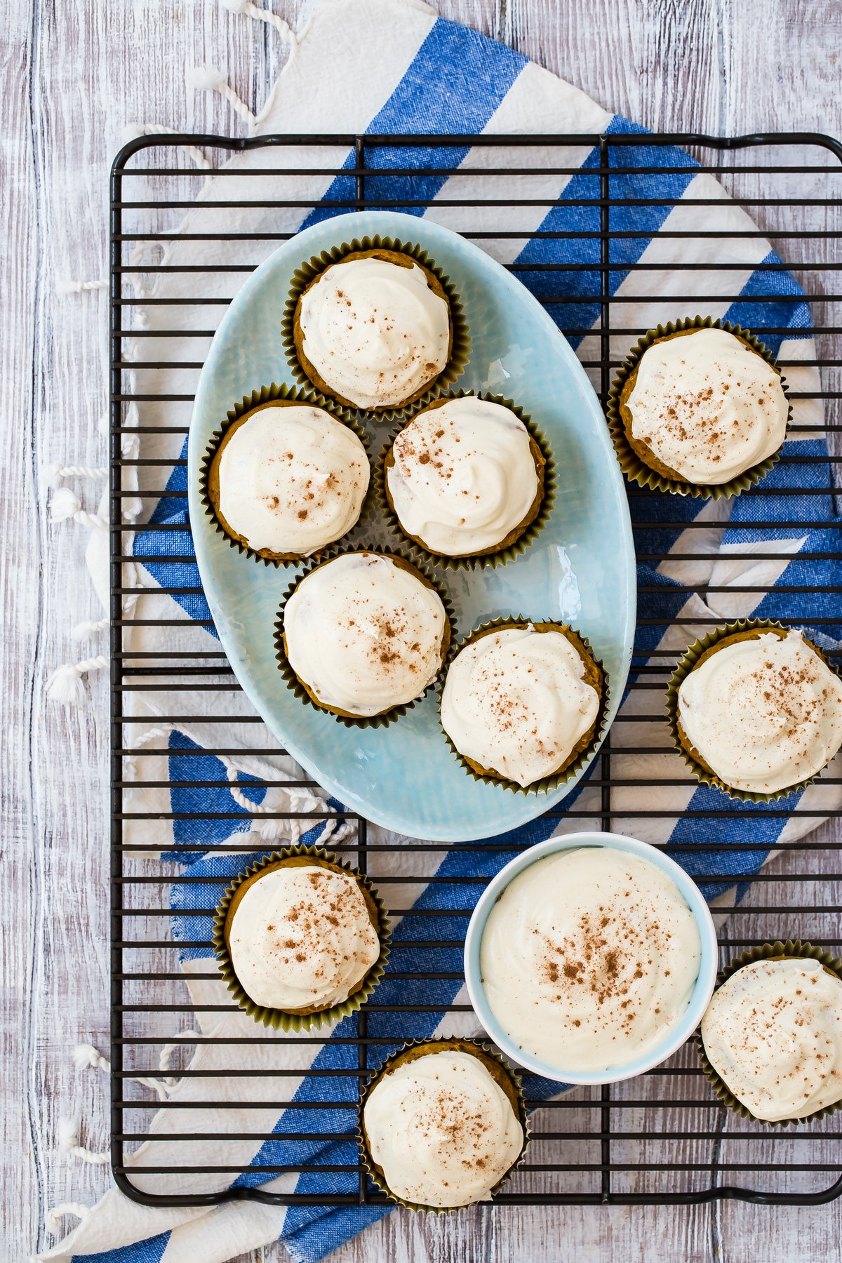 pumpkin muffins with cream cheese frosting