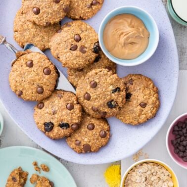 Protein cookies on purple plate.